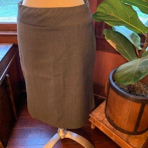 Charcoal gray Banana Republic pencil skirt